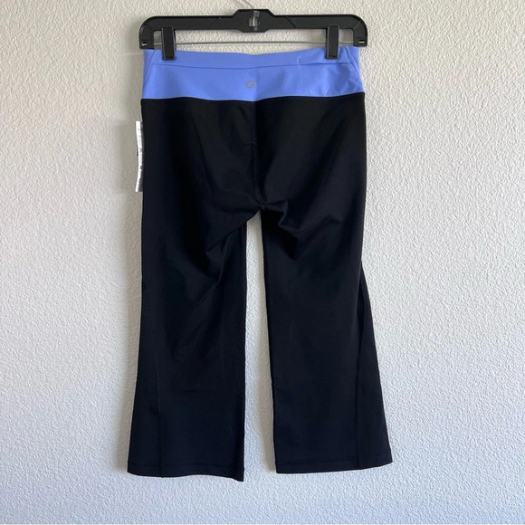 Gap Fit Gflex Womens Crop Black with Neon Light Blue - Picture 6 of 11